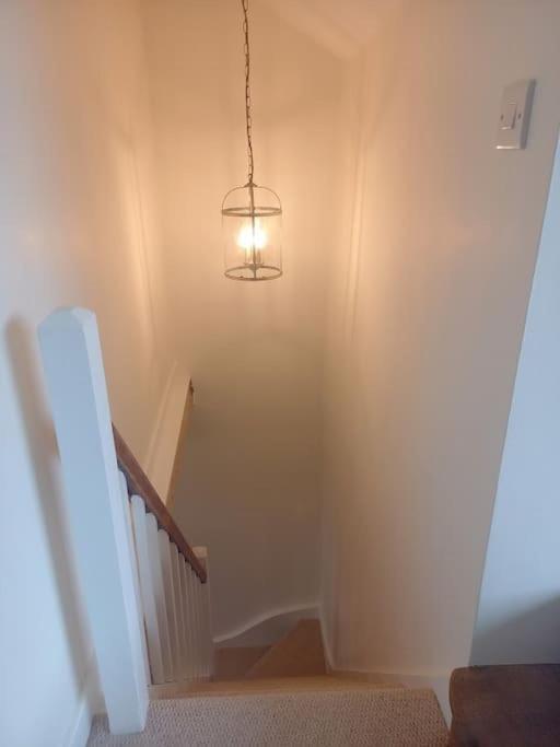 Cosy 2 Bed Cottage Between Snowdonia And The Sea Llandegai Exterior foto